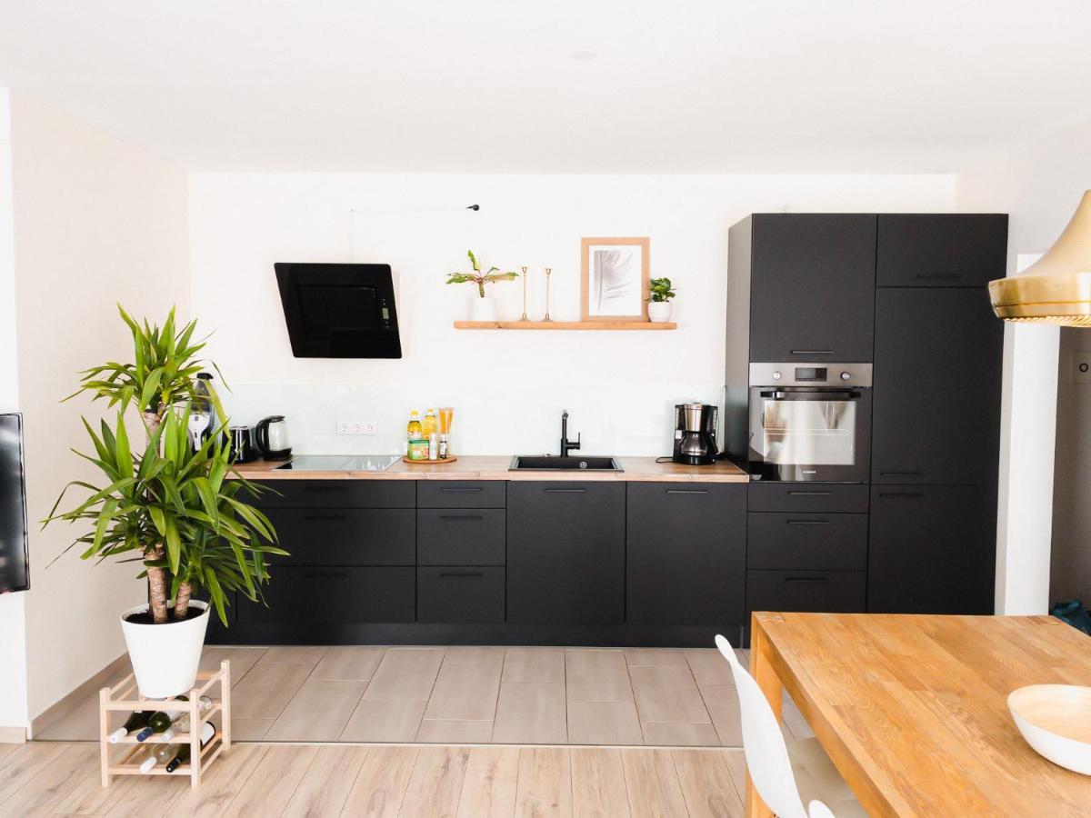 Exklusiv 72Qm Fewo Im Herzen Detmolds, Terrasse Und Kostenloser Parkplatz Kültér fotó